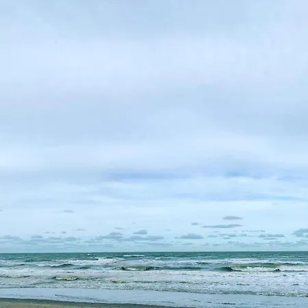 In Near The Beach, Cleaning Included *
